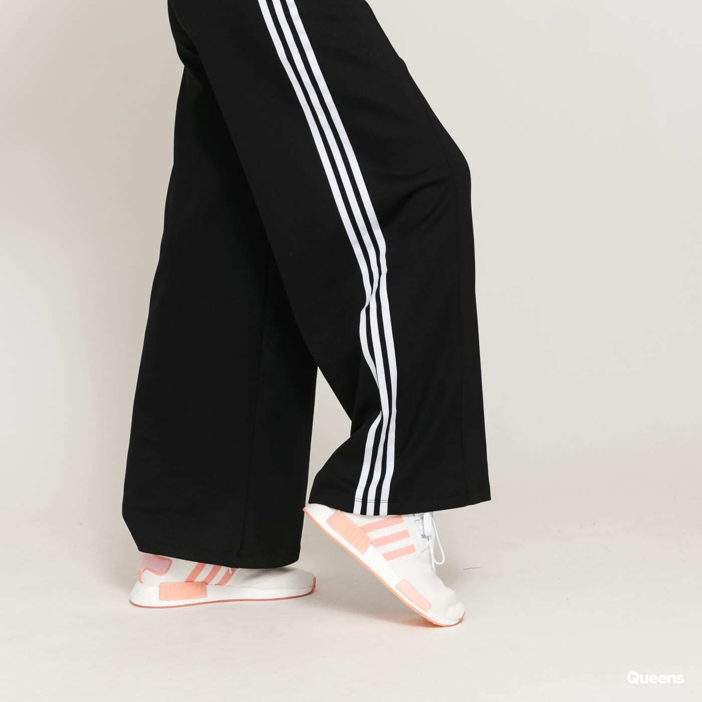 Adidas relaxed pants online