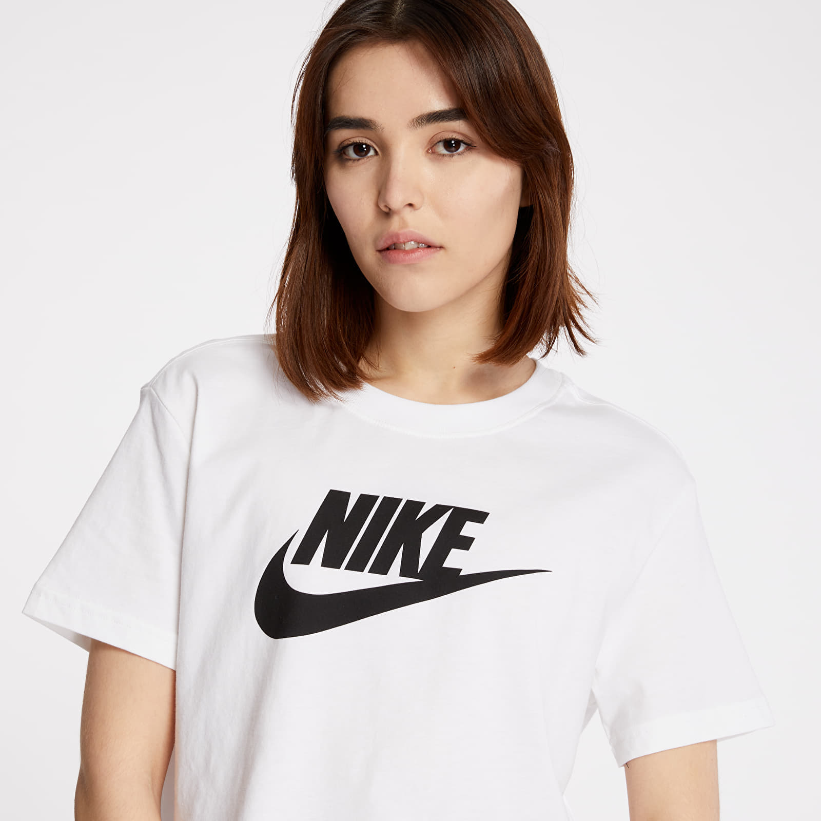 Tričká Nike W NSW Tee Essential Crop Icon White