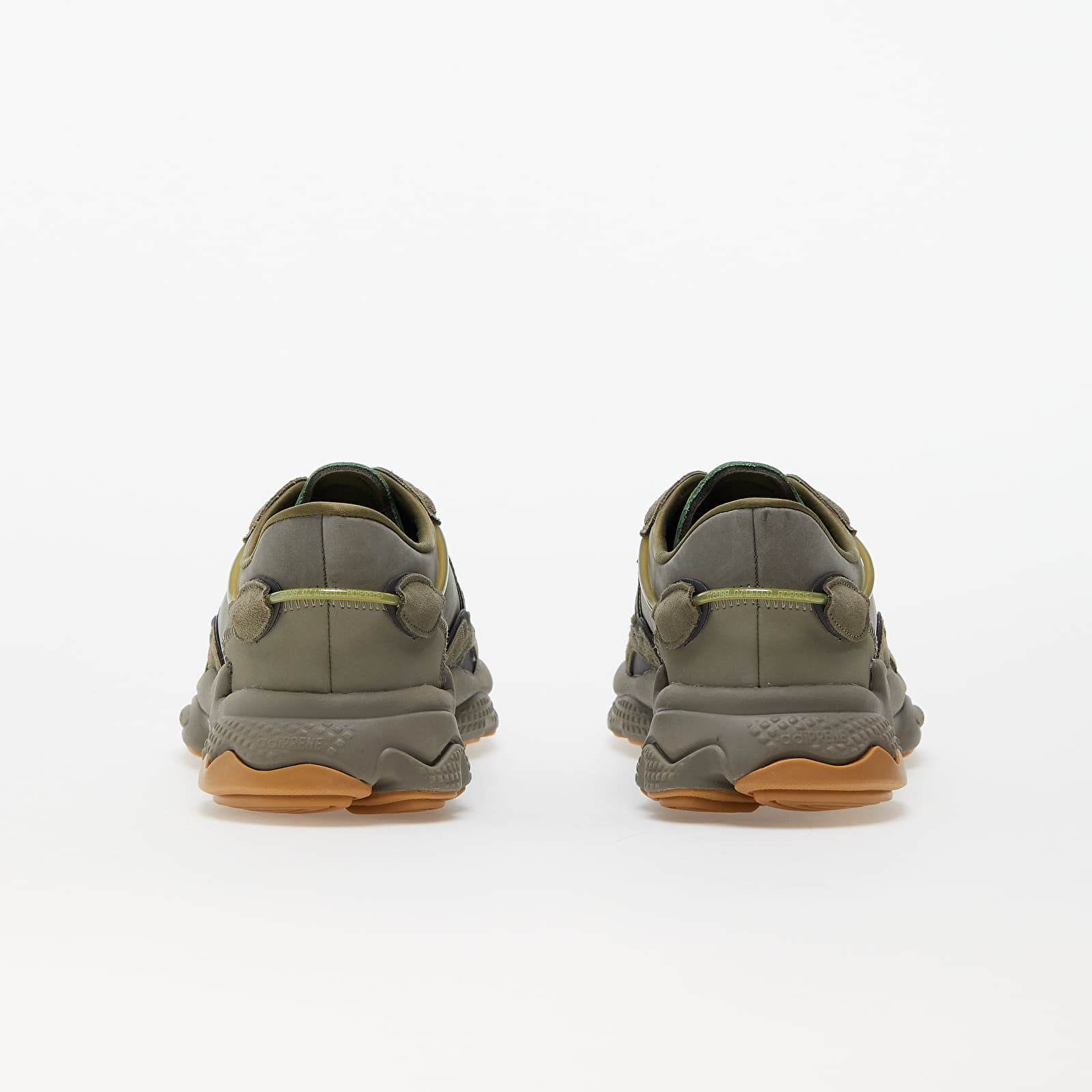 Men's sneakers and shoes adidas Originals Ozweego Tracar/ Ngtcar/ Rawkha