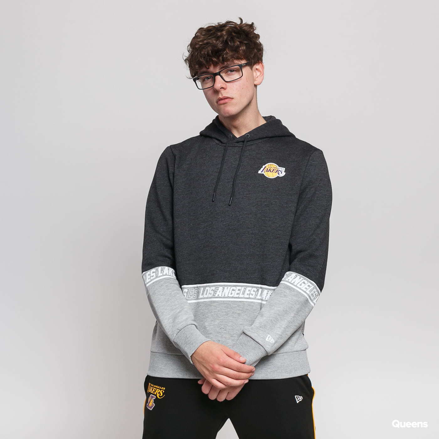 Sweatjacken und Sweatshirts New Era NBA Colour Block Hoody LA Lakers Black/ Grey