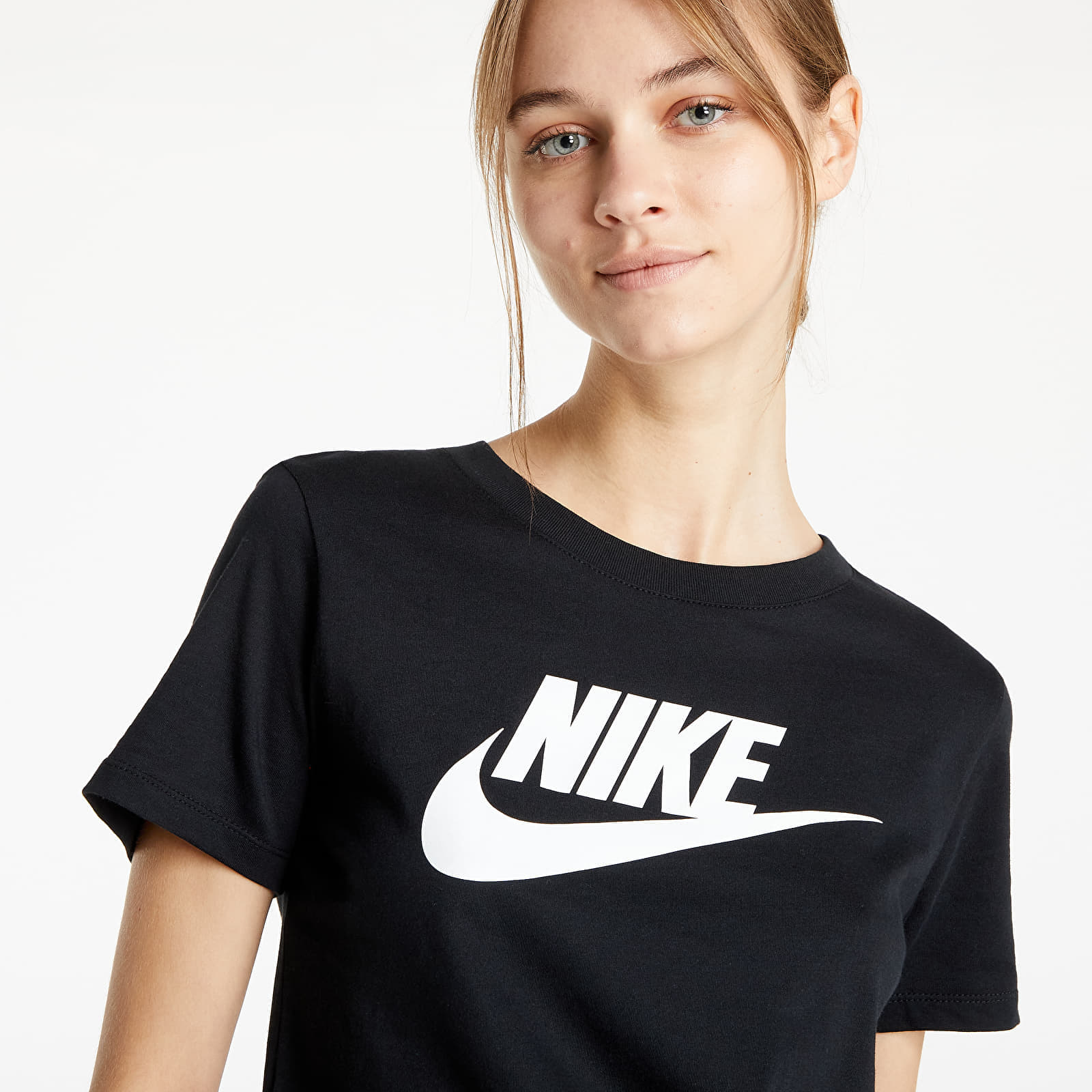Tričká Nike NSW Essential T-Shirt Black/ White