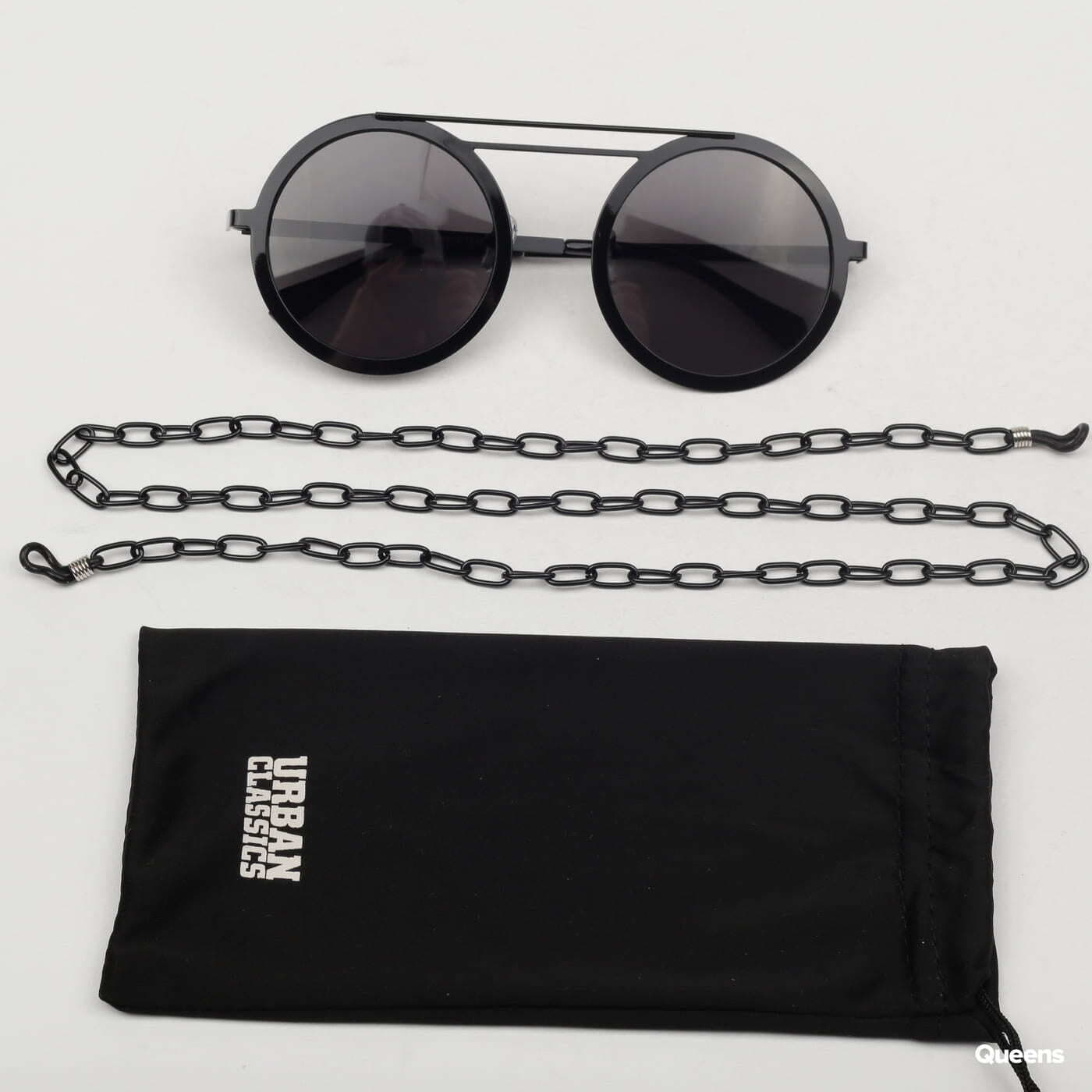 Sunglasses Urban Classics 104 Chain Sunglasses Black | Queens