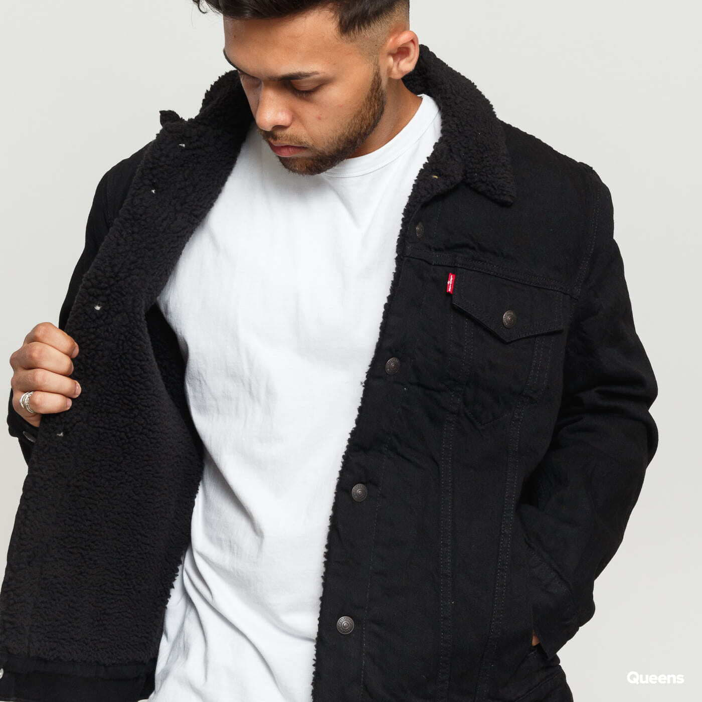 Sherpa face trucker discount