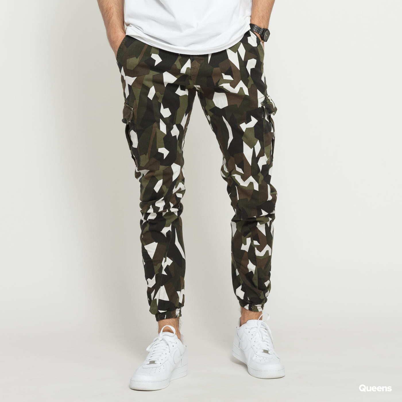 Cargo pants Urban Classics Geometric Camo Stretch Twill Cargo Pants Camo Green/ White