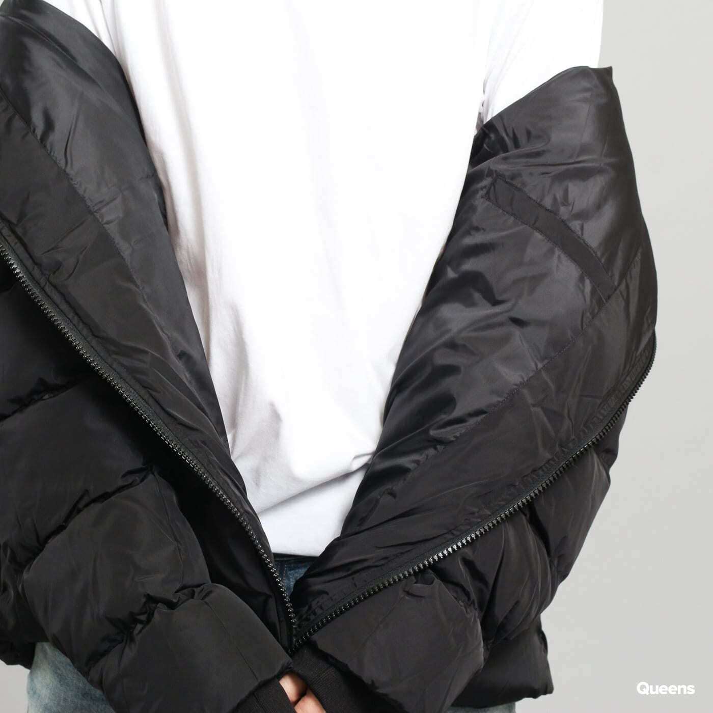 Jassen Urban Classics Hooded Puffer Jacket Black