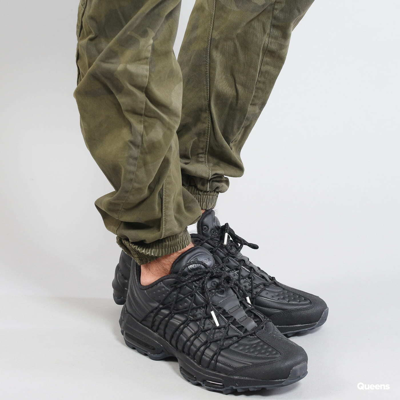 Urban Classics Heren Camo Cargo Jogging Pants - Camouflage Broek Met Zakken