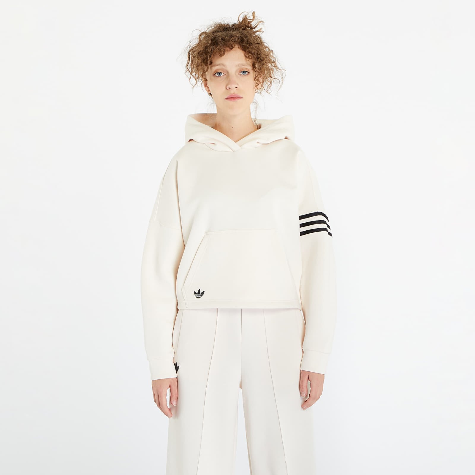 Sweatshirts adidas Originals Neuclassics Hoodie Wonder White Queens
