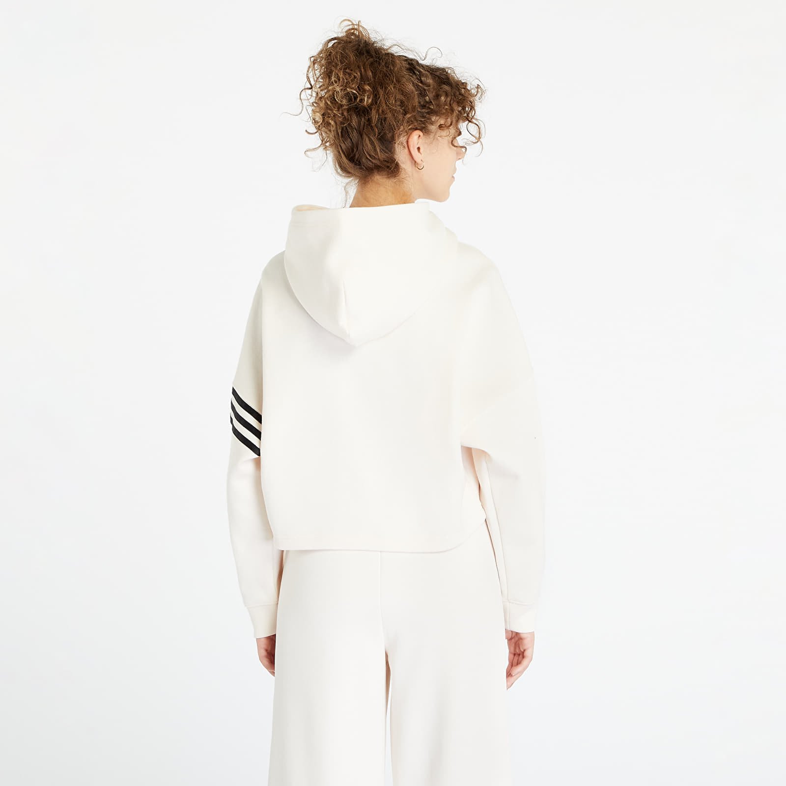 Mikinas ar kapuci un sporta krekli adidas Originals Neuclassics Hoodie Wonder White