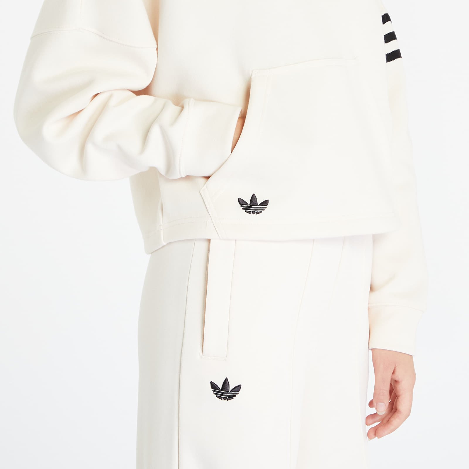 Mikinas ar kapuci un sporta krekli adidas Originals Neuclassics Hoodie Wonder White