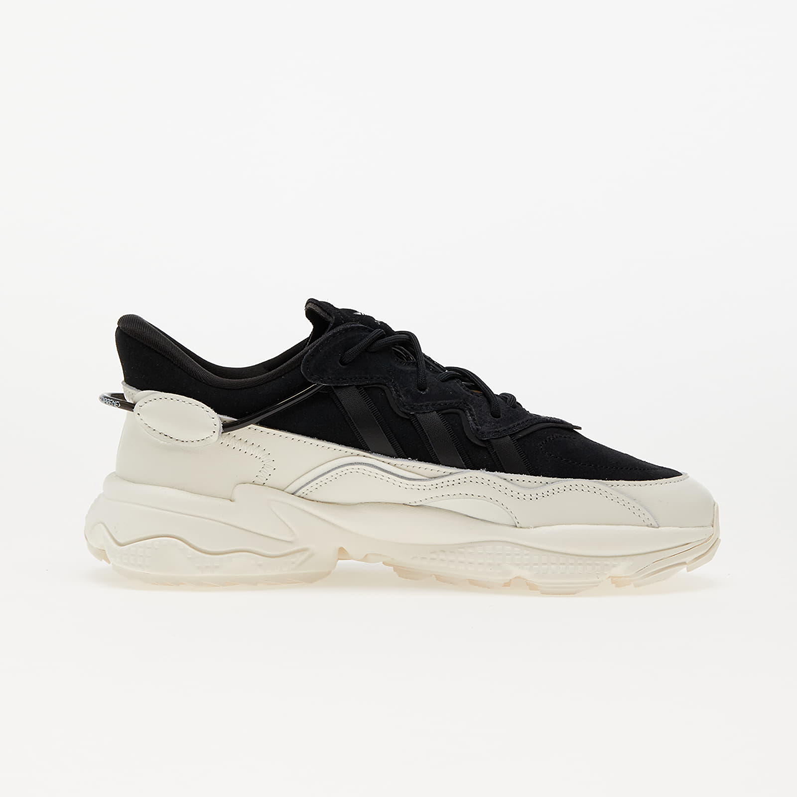 Turnschuhe und Schuhe fur Manner adidas Originals Ozweego Tr Core Black Core Black Off White Queens