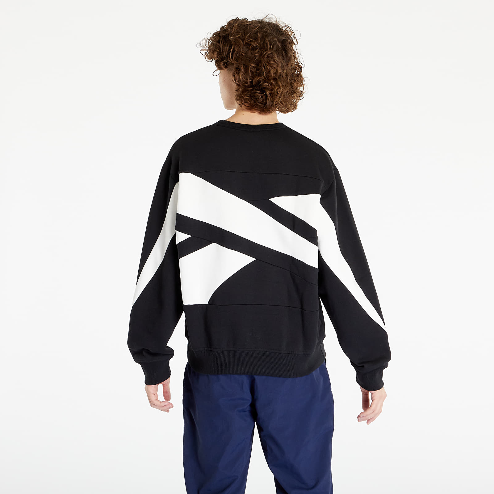 Толстовки та реглани Reebok Classics Brens Proud Crew Sweatshirt Black/ Chalk