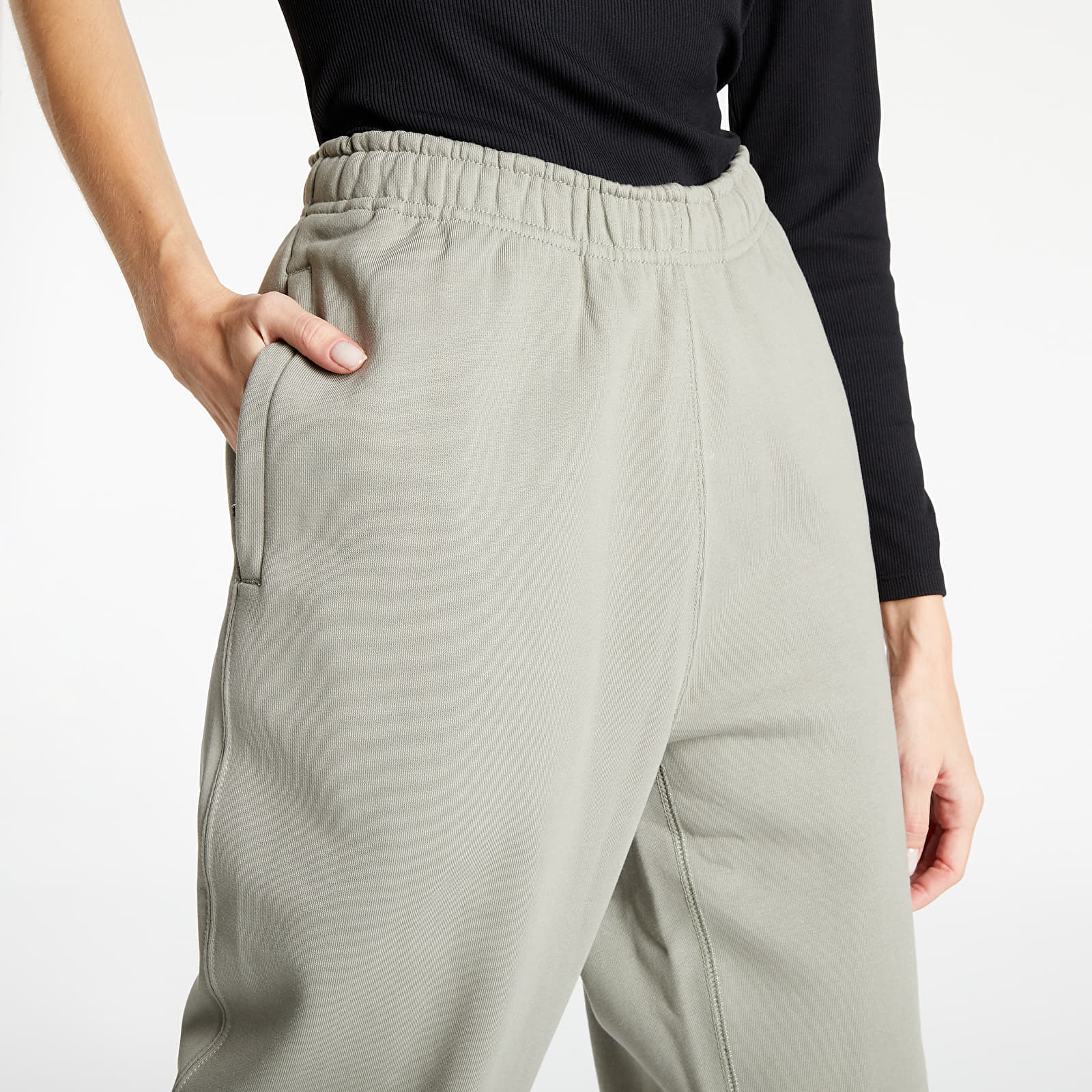 Nike nrg on sale sweatpants grey