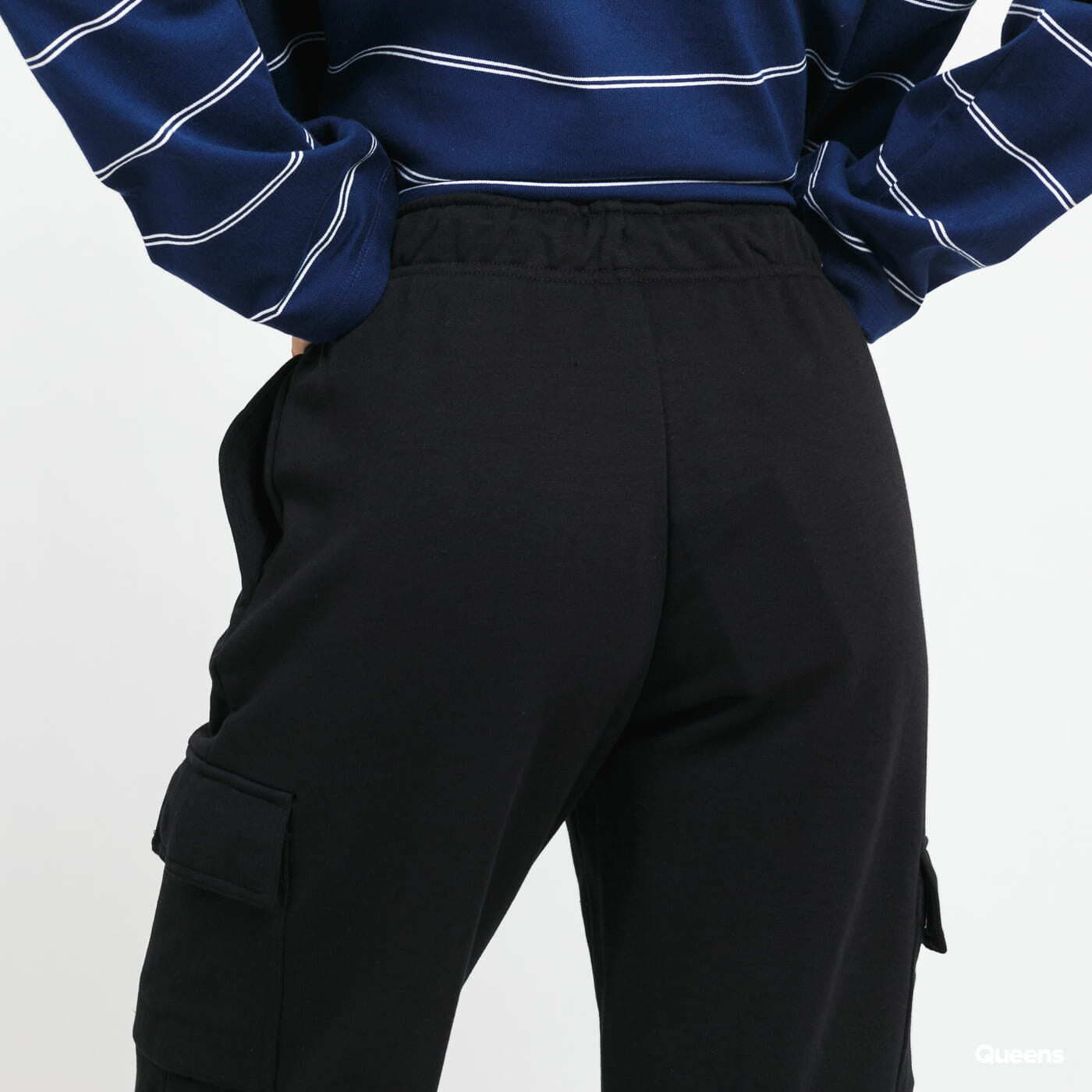 Trenirka hlače  Nike Women's Mid-Rise Cargo Pants Black/ White