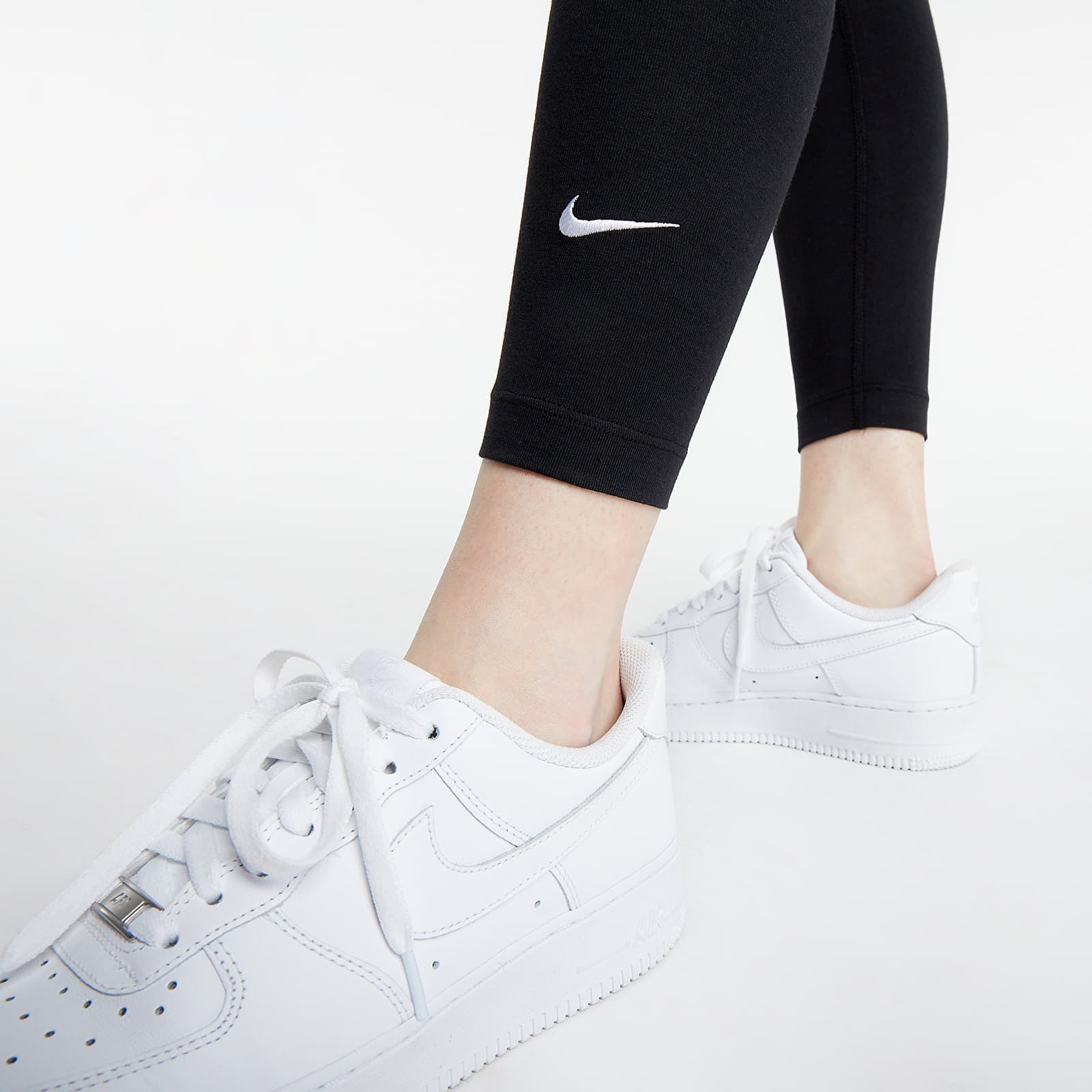 Leggings  Nike NSW Essential Women's 7/8 Mid-Rise Leggings Black/ White