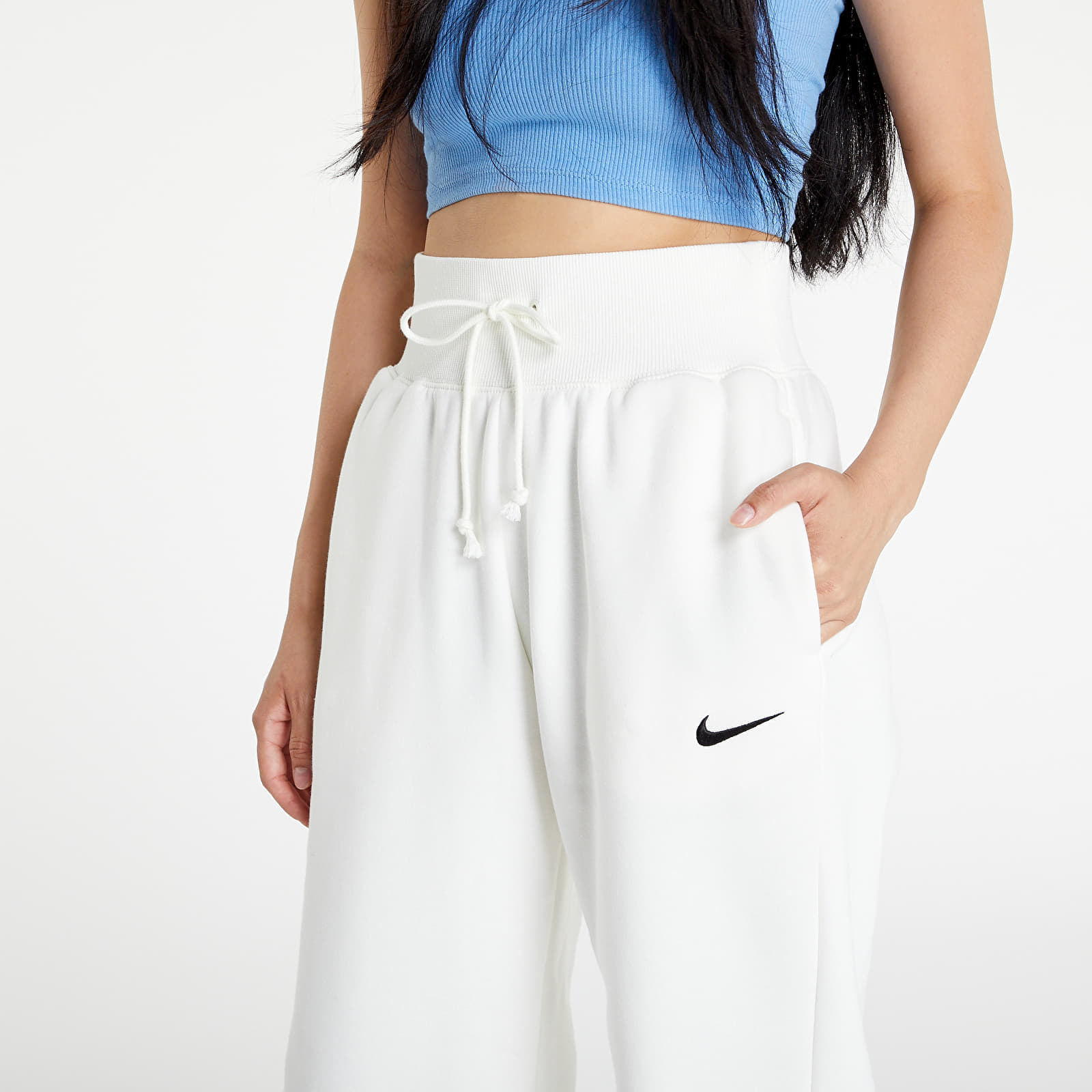 Jeans and trousers Nike Sportswear Phoenix Fleece Women s High Waisted Oversized Sweatpants Sail Black Queens
