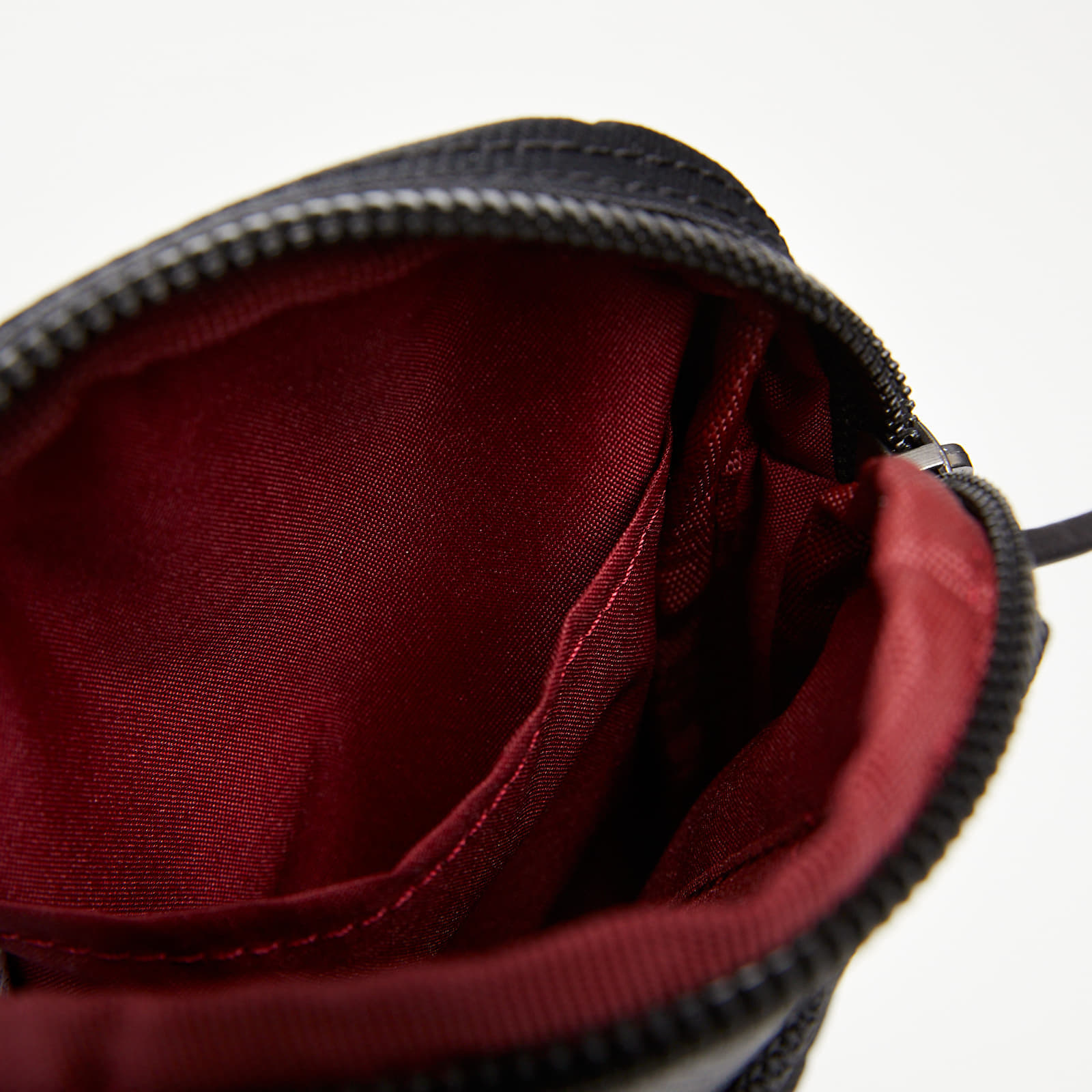 Tašky cez rameno Nike Heritage Crossbody Bag Black/ Black/ White