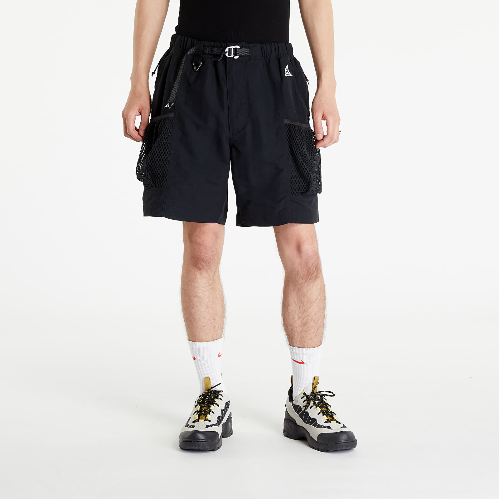 Šortky Nike ACG Snowgrass Men's Cargo Shorts Black/ Anthracite/ Summit White