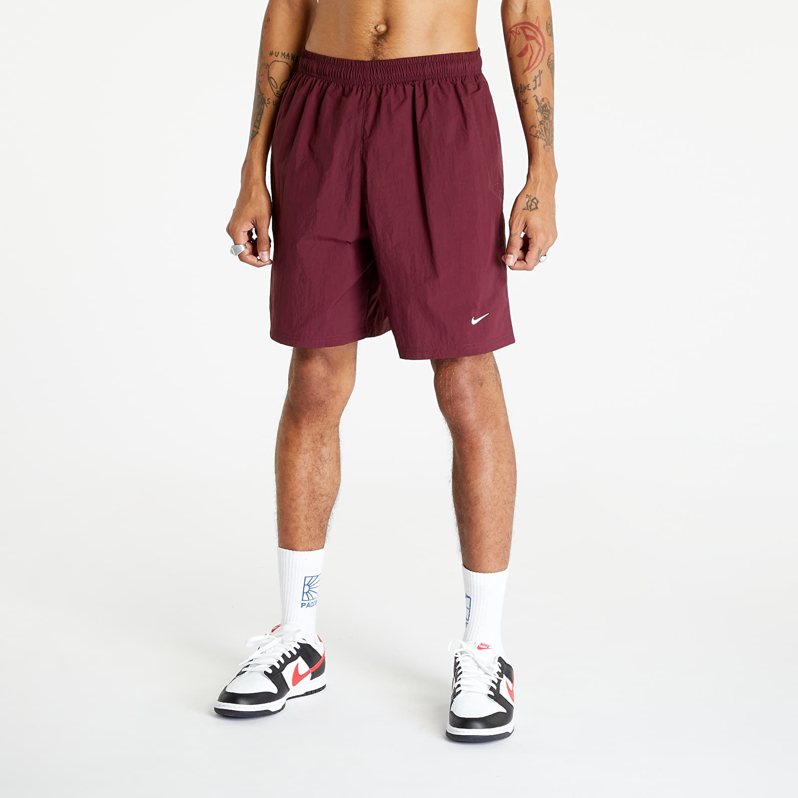 Kurze Hosen Nike Solo Swoosh Woven Shorts Night Maroon/ White