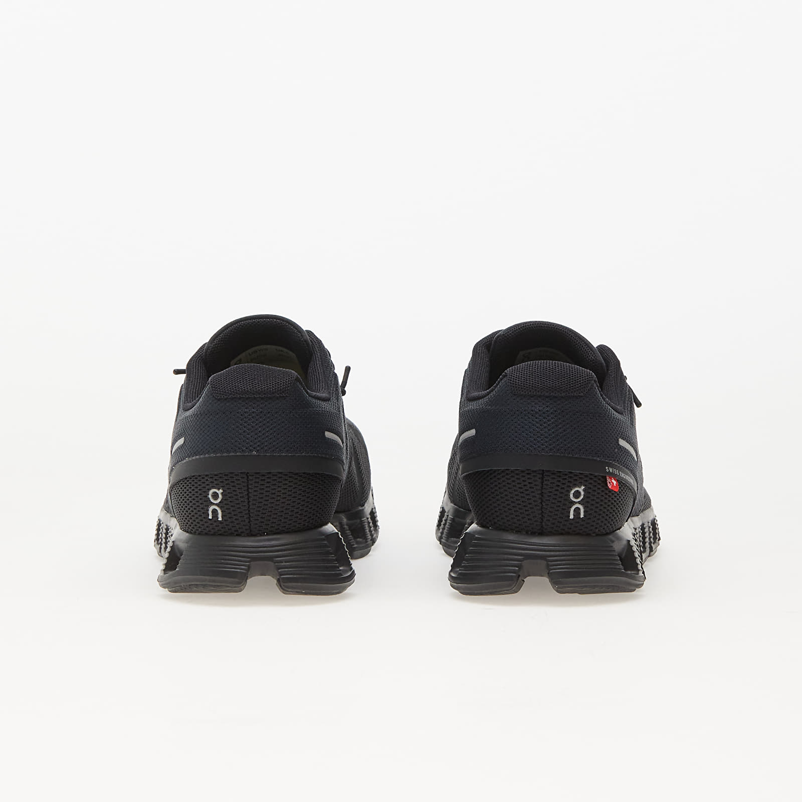 Naiste tossud ja kingad On W Cloud 5 All Black
