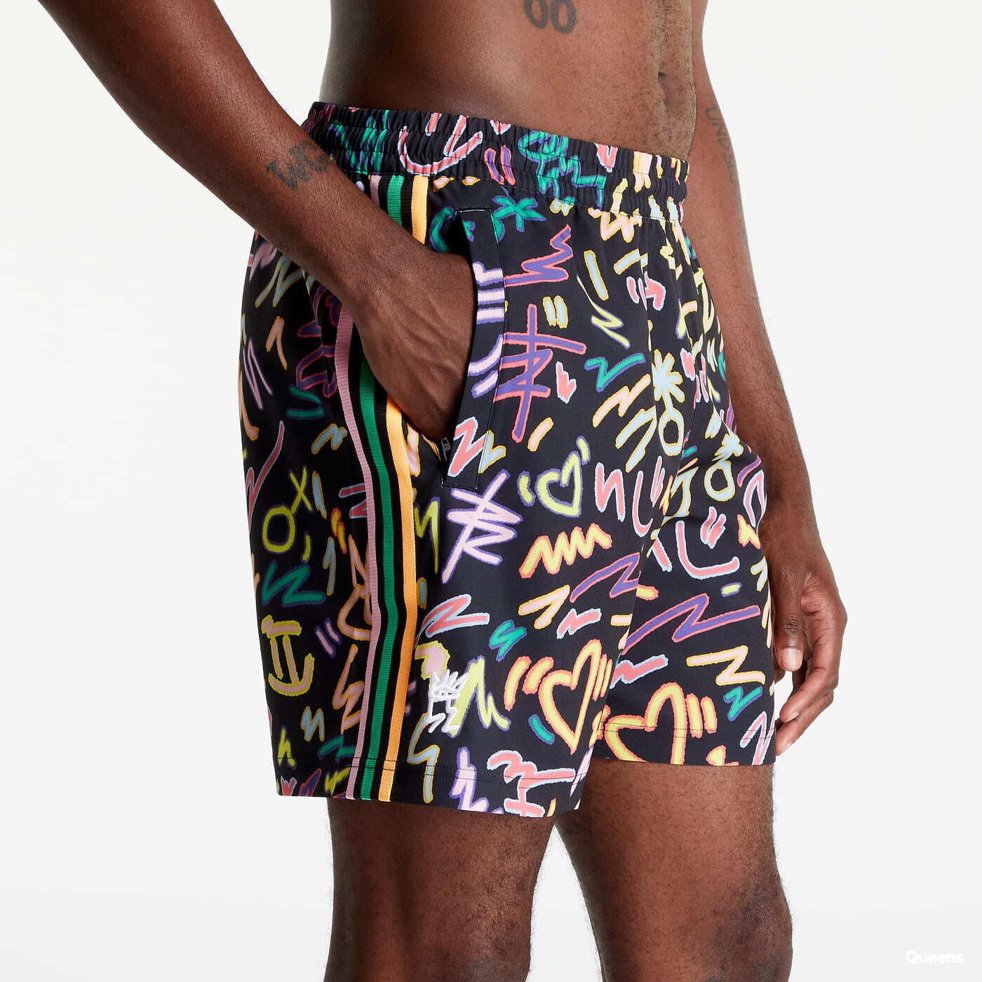 Shorts adidas Originals Love Unites Doodle Print Woven Shorts Multco