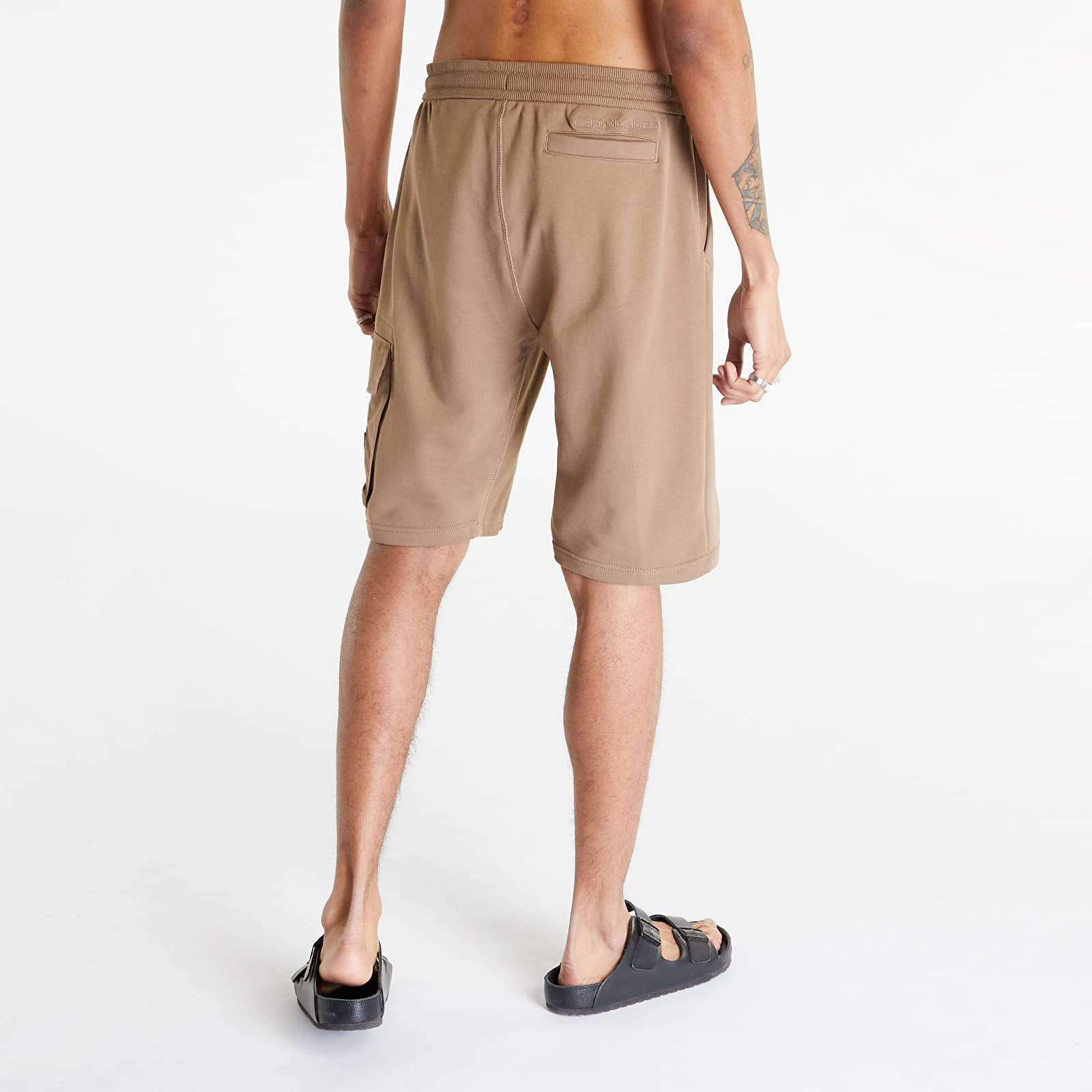 Pantaloni scurți CALVIN KLEIN JEANS Monologo Badge Shorts Shitake
