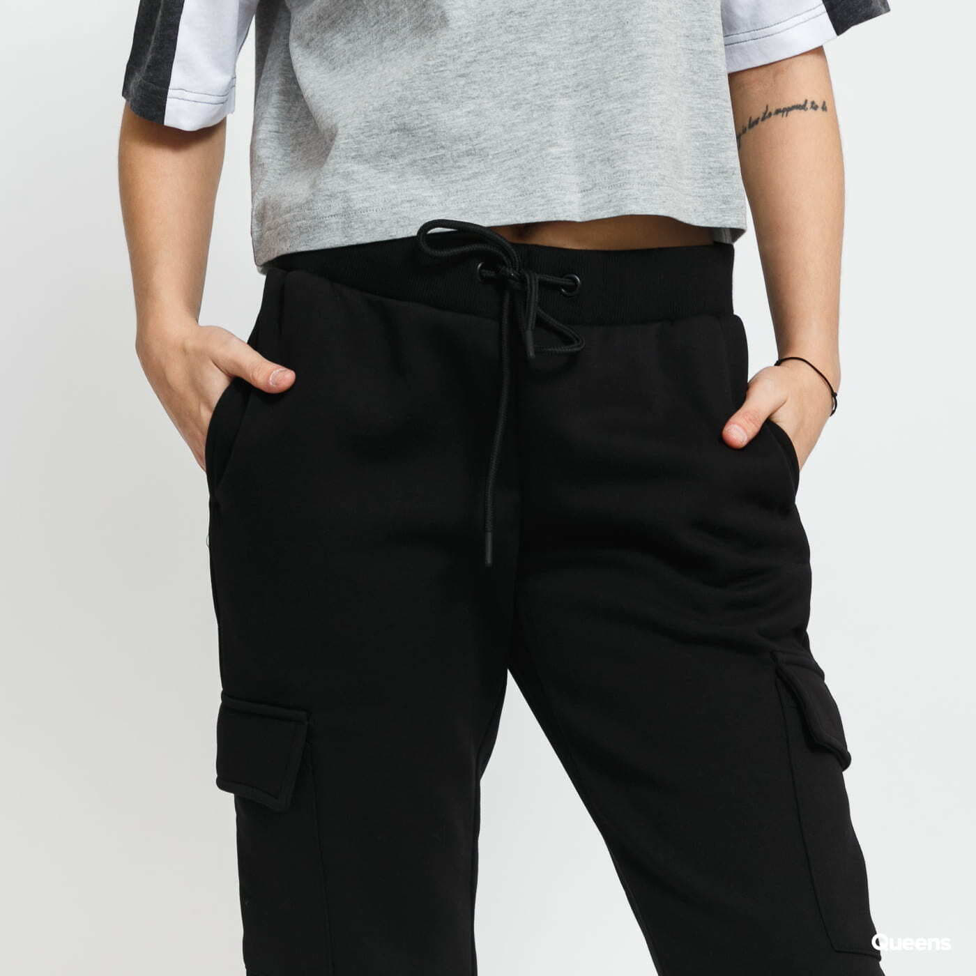 Tepláky Urban Classics Ladies Cargo sweat Pants Black