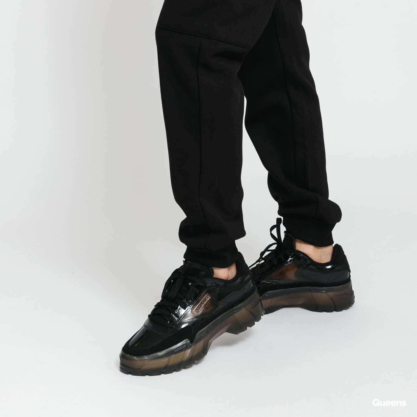 Tepláky Urban Classics Ladies Cargo sweat Pants Black