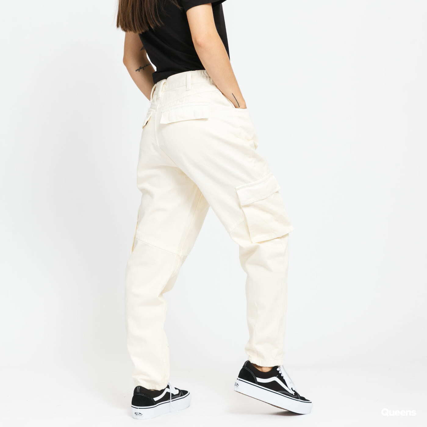 Cargo nohavice Urban Classics Ladies Ballon Fit Cargo Twill Pants Creamy