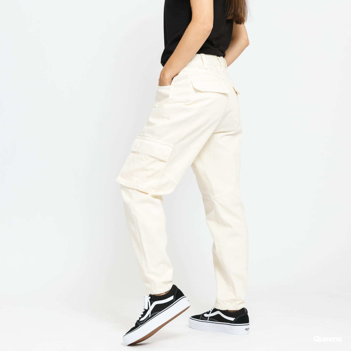Cargo nohavice Urban Classics Ladies Ballon Fit Cargo Twill Pants Creamy
