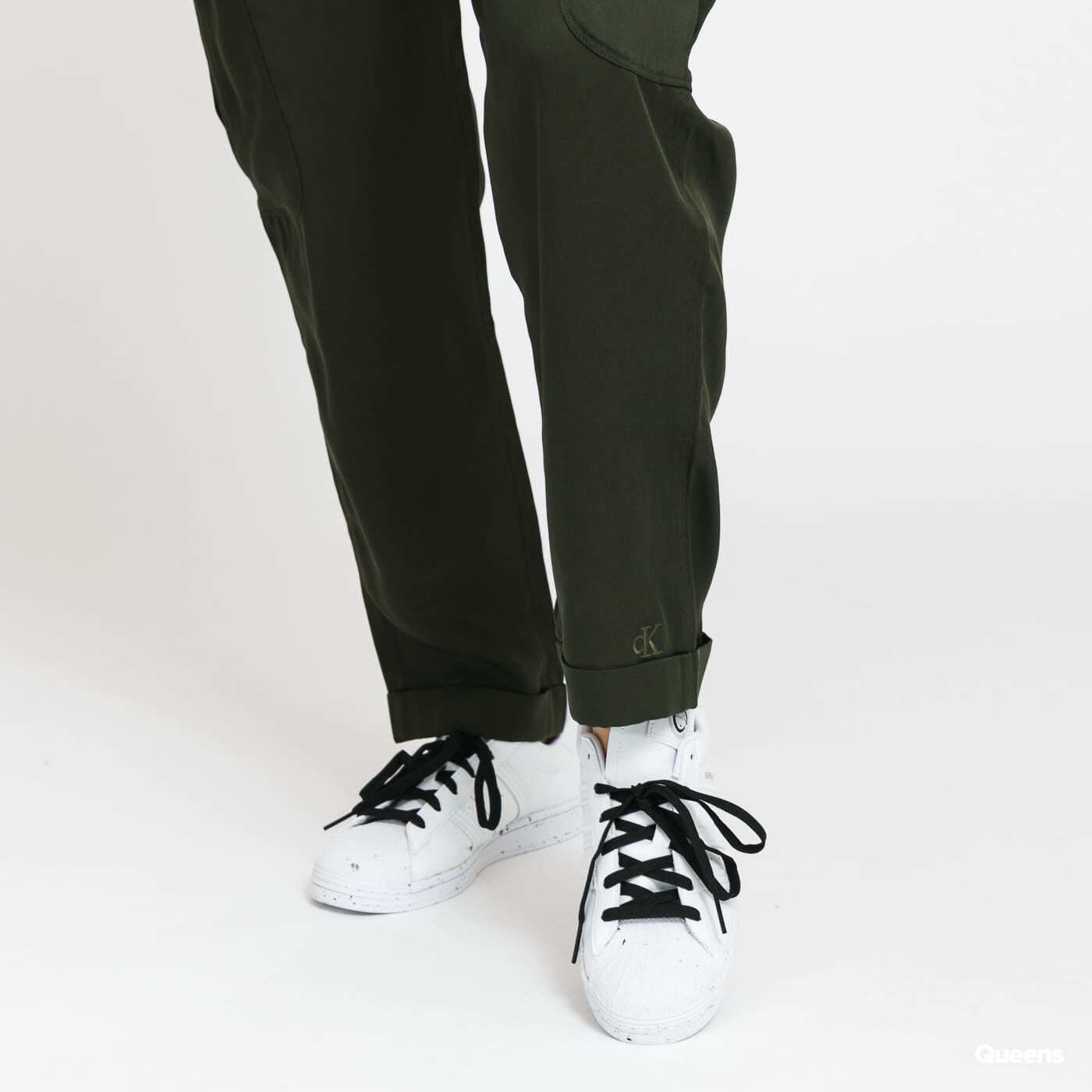 Cargo nohavice CALVIN KLEIN JEANS W Belted Utility Taper Olive
