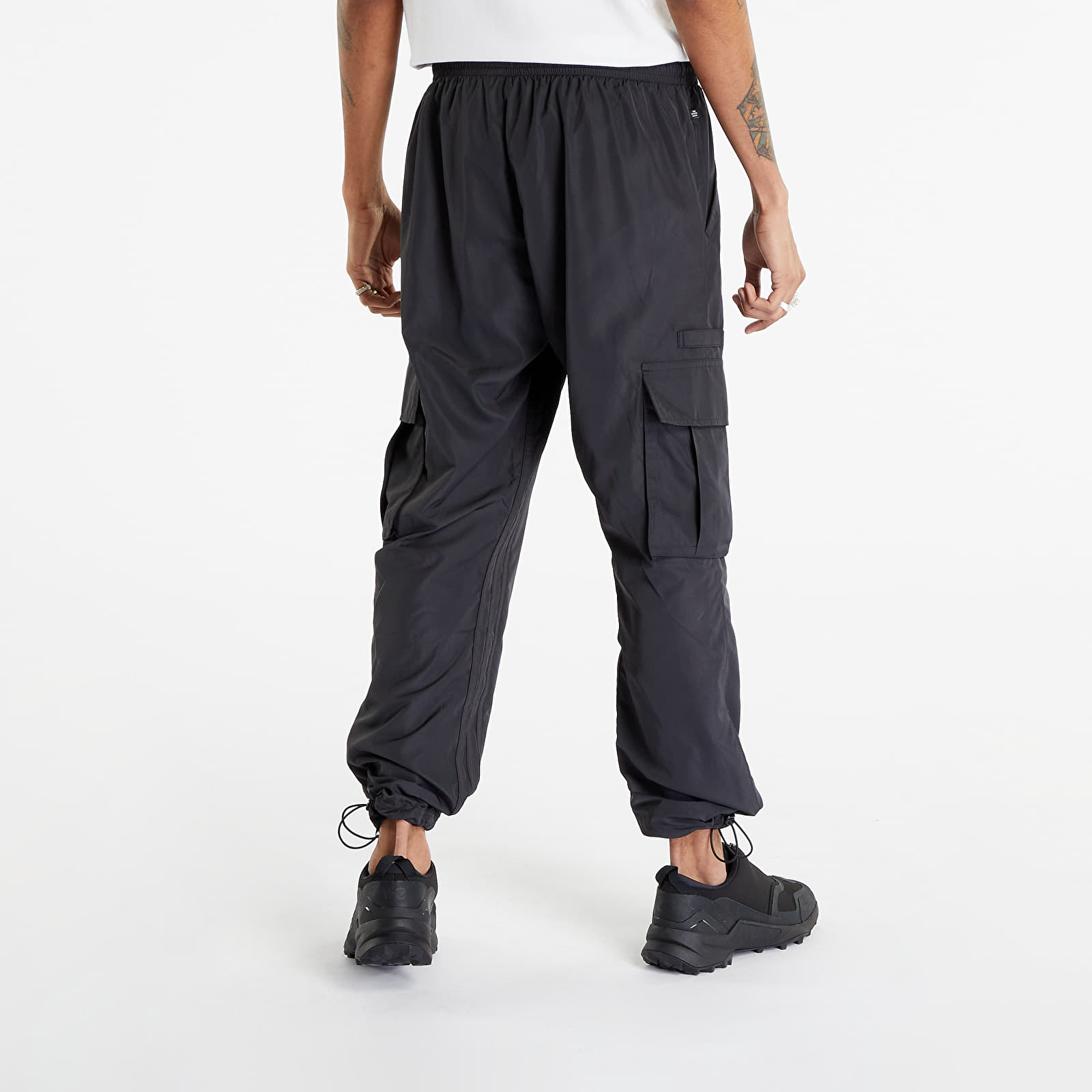 Adidas pantalon best sale cargo