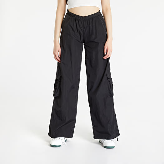 Nylon Urban Classics Cargo Wide Queens Crinkle Ladies Cargo pants | Black Pants