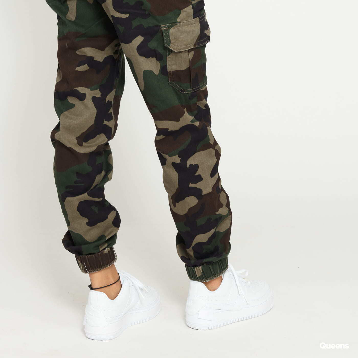 Cargo pants Urban Classics Ladies High Waist Camo Cargo Pants Camo Green