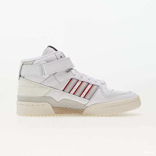 Sneakers Collection for Women | LOUIS VUITTON