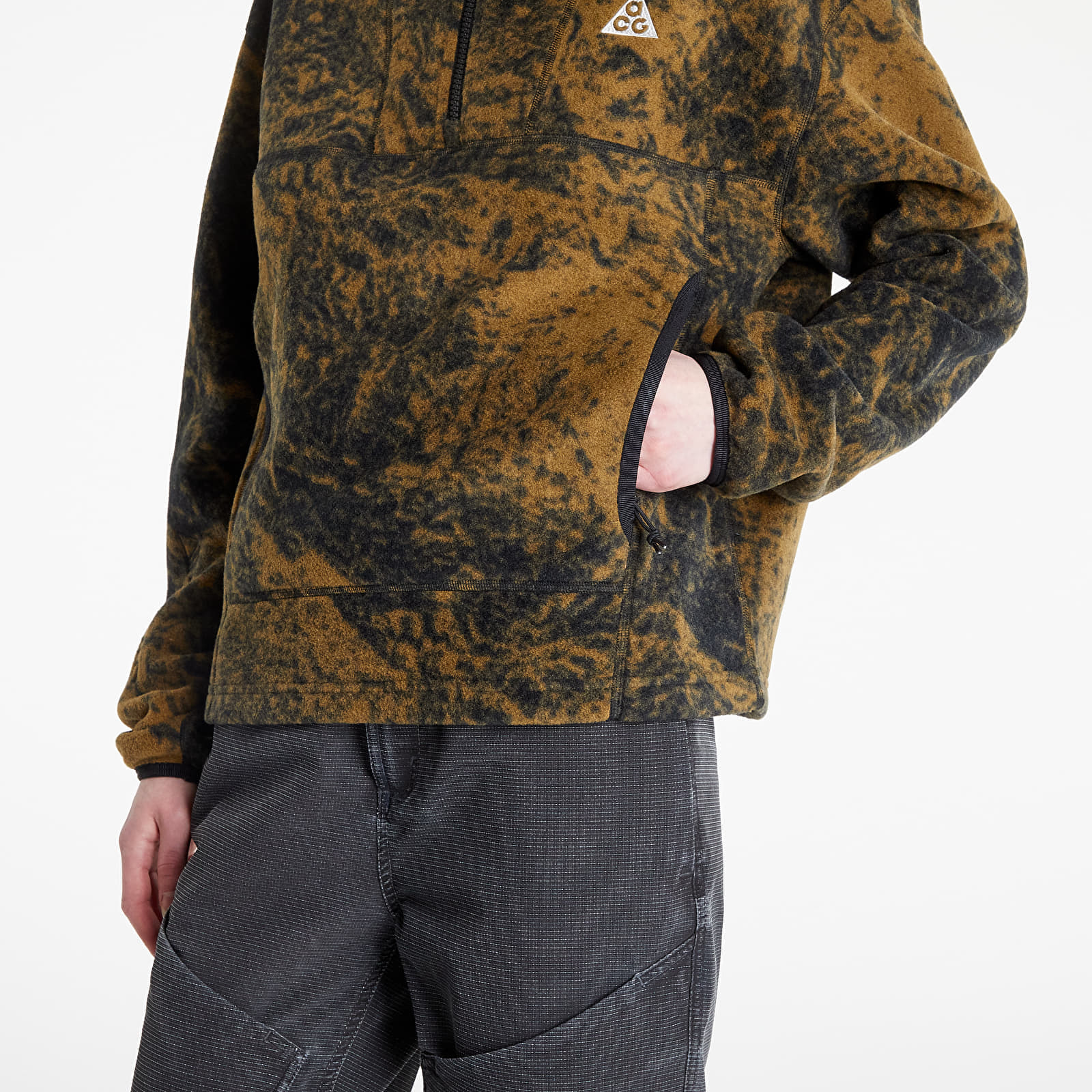 Суичърти Nike ACG W NRG Tf Wolf Tree Hz Aop Hazel Rush/ Black/ Summit White