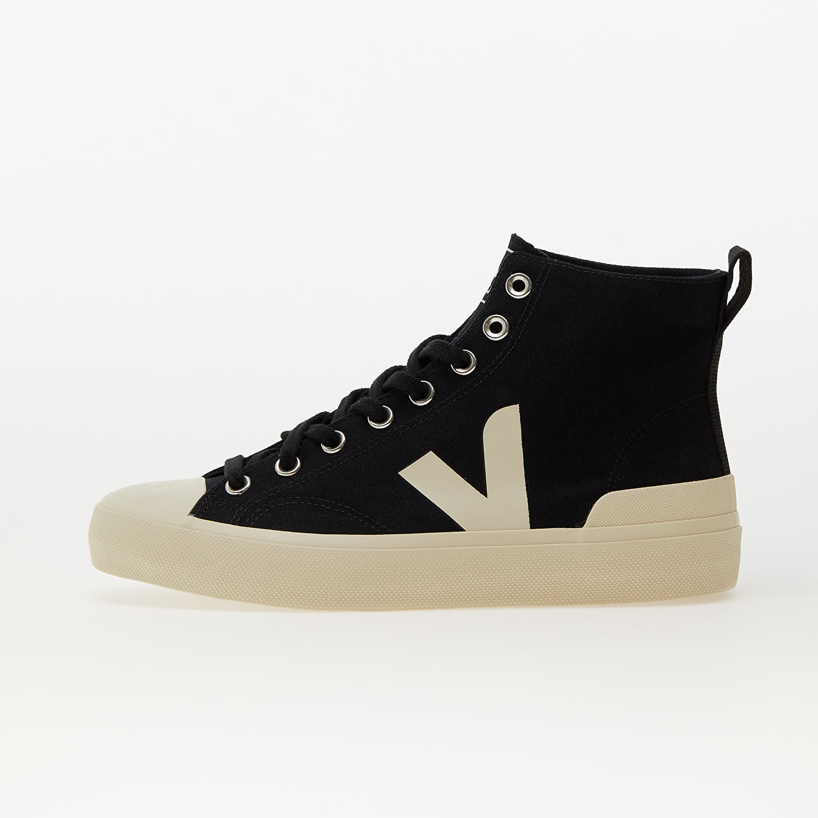 Women's sneakers and shoes Veja Wata II Canvas W Black/ Pierre