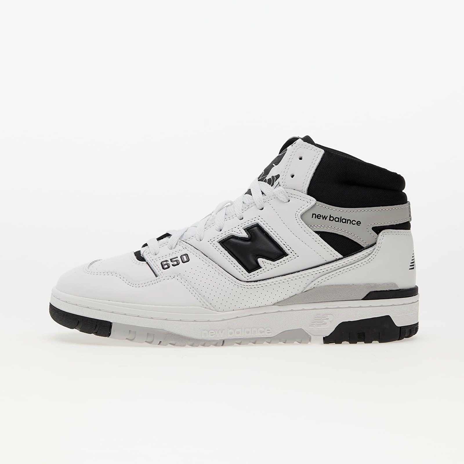 Vīriešu čības un apavi New Balance 650 White
