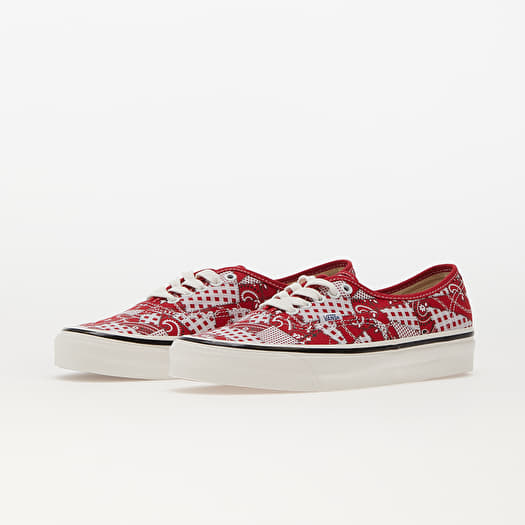 Vans authentic store 9 5