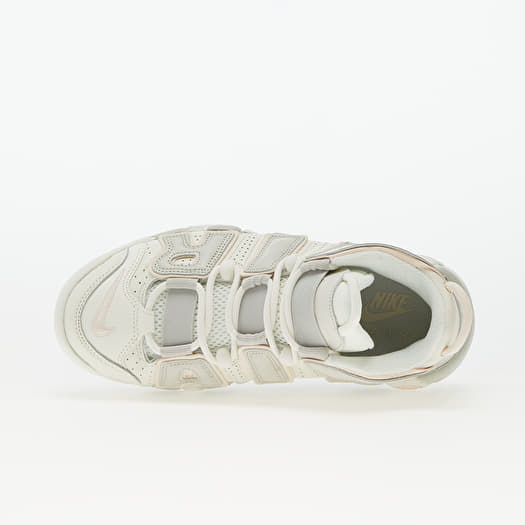 Sneakers und Schuhe fur Frauen Nike Air More Uptempo Sail Guava Ice Light Bone Queens