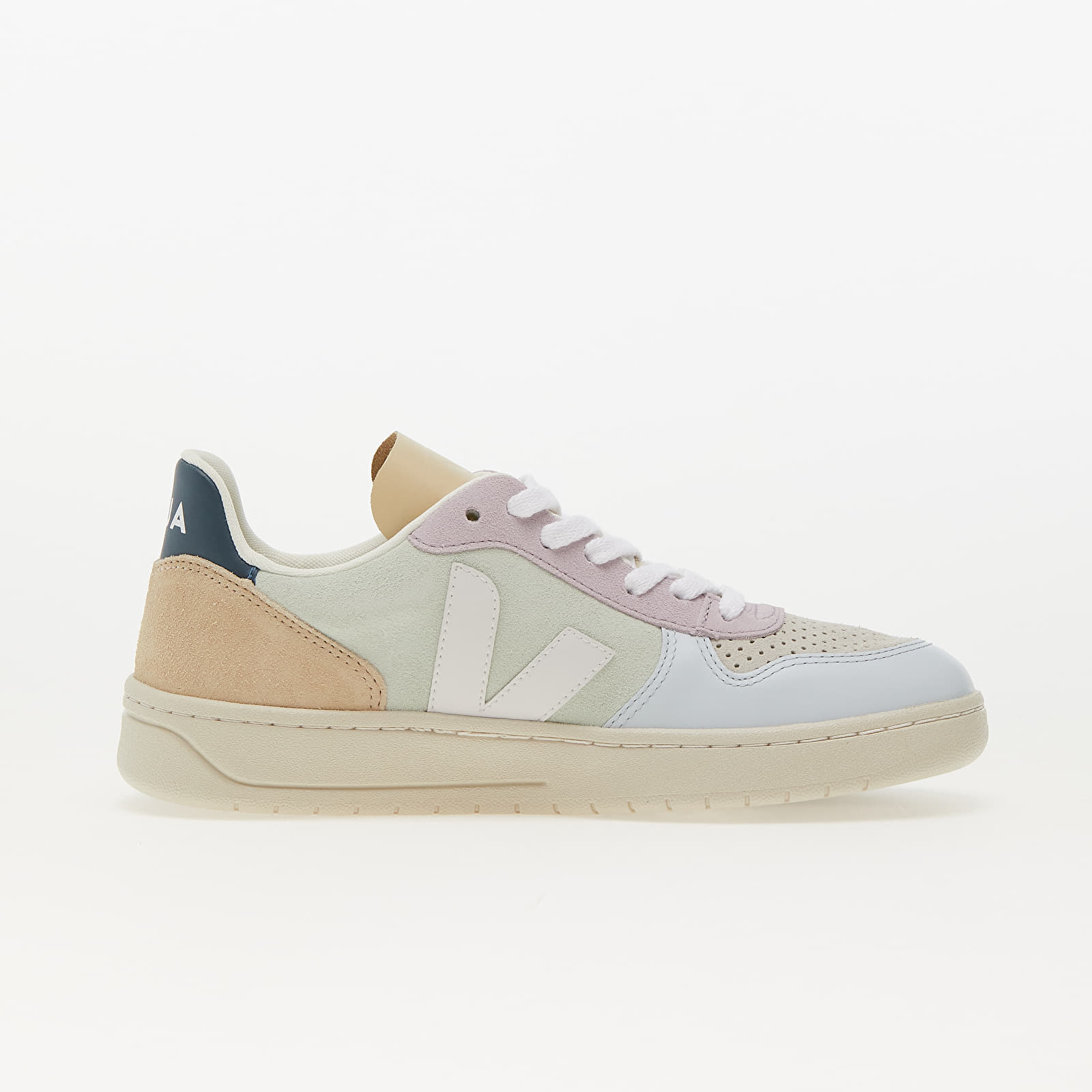 Women's sneakers and shoes Veja V-10 Suede Jade White/ Multico