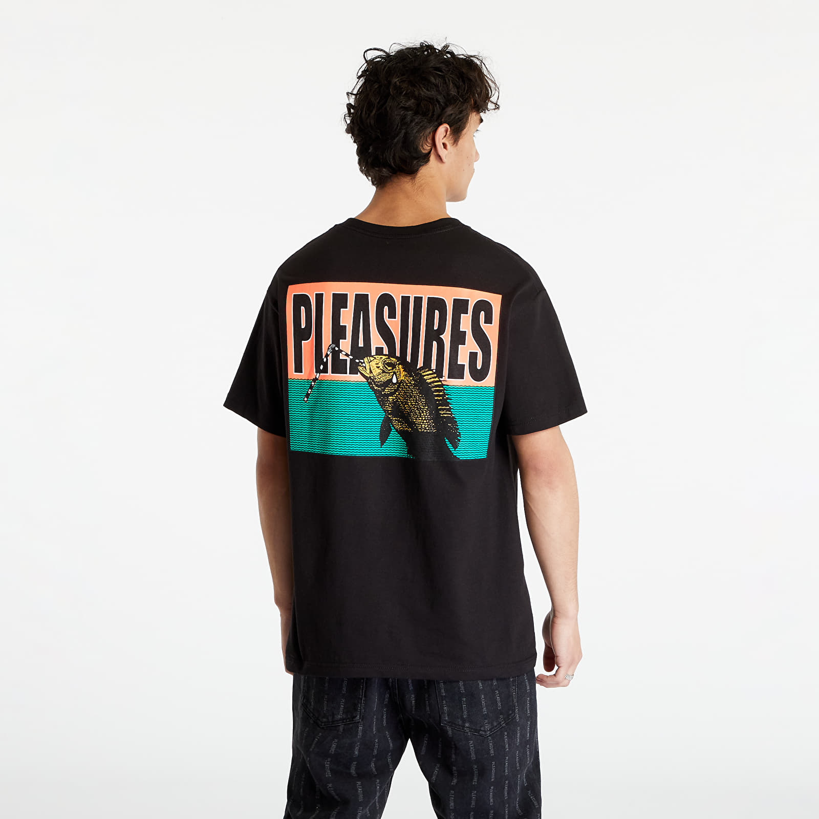 Trička PLEASURES Thirsty T-Shirt Black