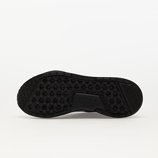 Turnschuhe und Schuhe fur Manner adidas Originals NMD V3 Core Black Core Black Core Black Queens