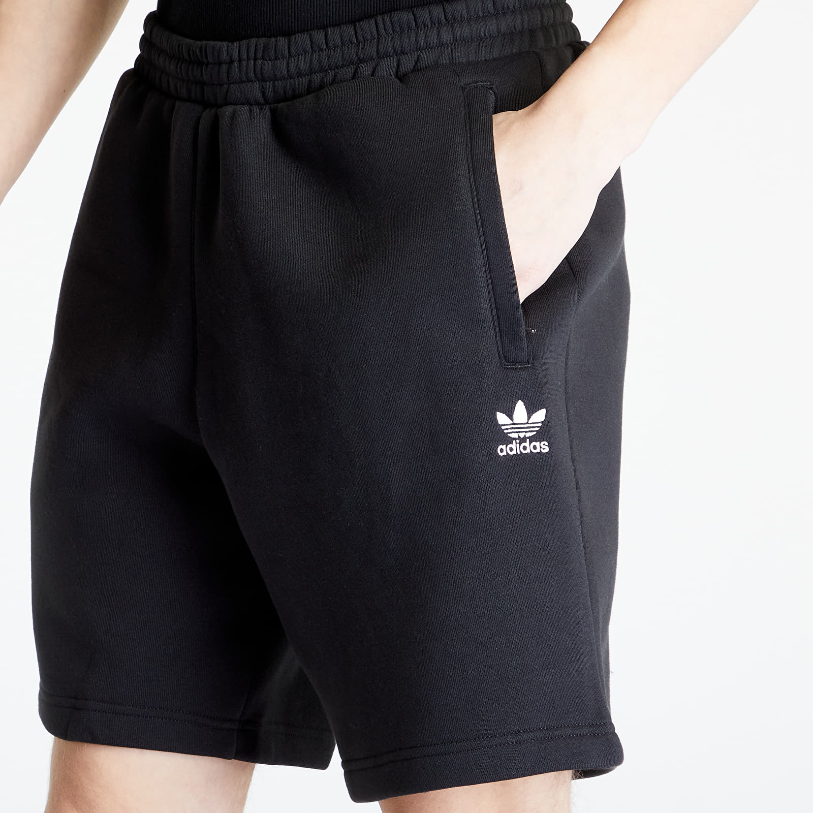 Shorts adidas Originals Essential Short Black | Queens | Sweatshirts