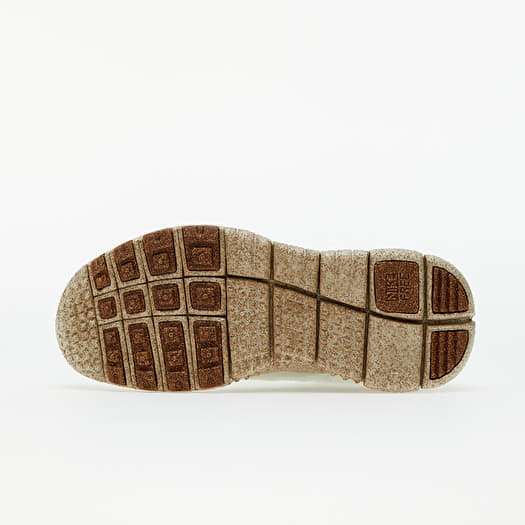 Nike free run mens gold deals