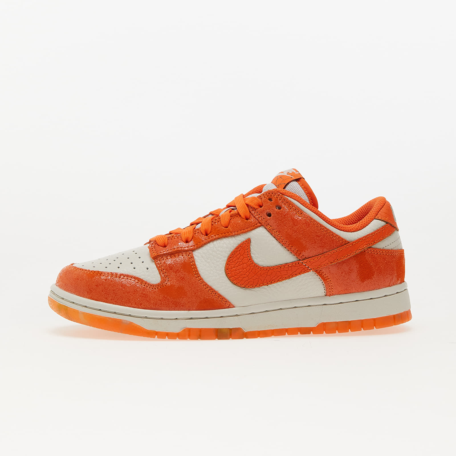 Dámské tenisky a boty Nike Wmns Dunk Low Light Bone/ Safety Orange-Laser Orange