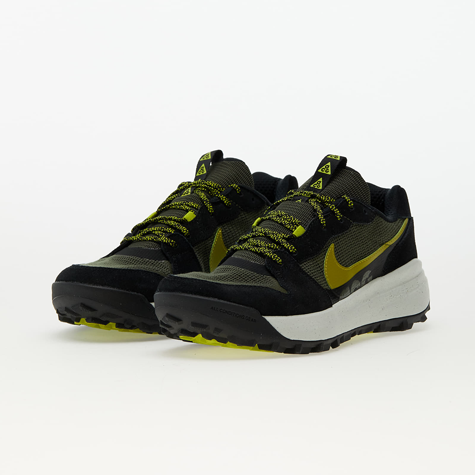Încălțăminte și sneakerși pentru bărbați Nike ACG Lowcate Cargo Khaki/ Moss-Black-Bright Cactus