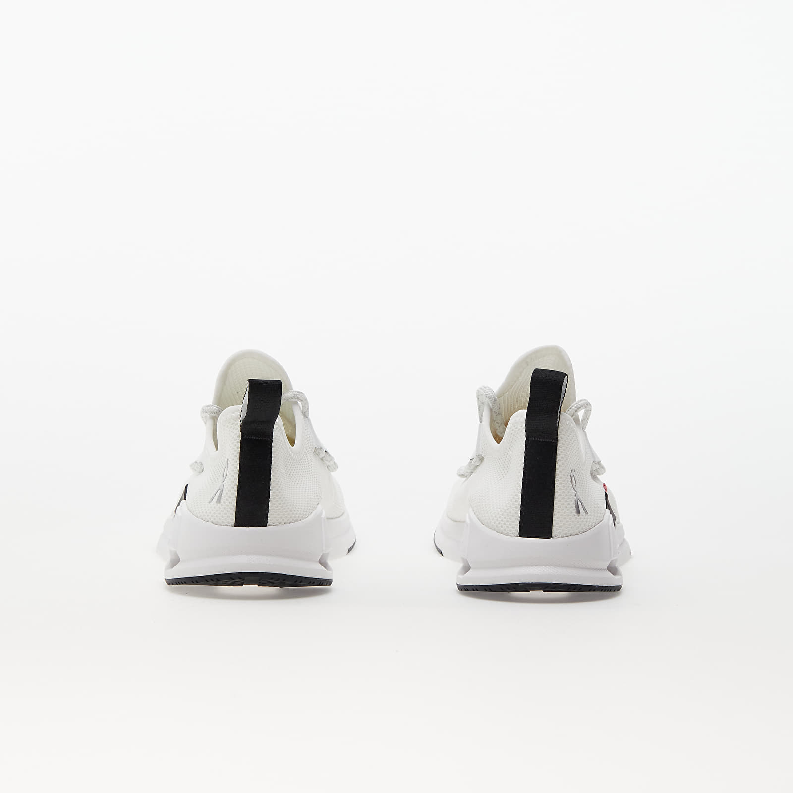 Men's sneakers and shoes On M Cloudeasy Undyed-White/ Black