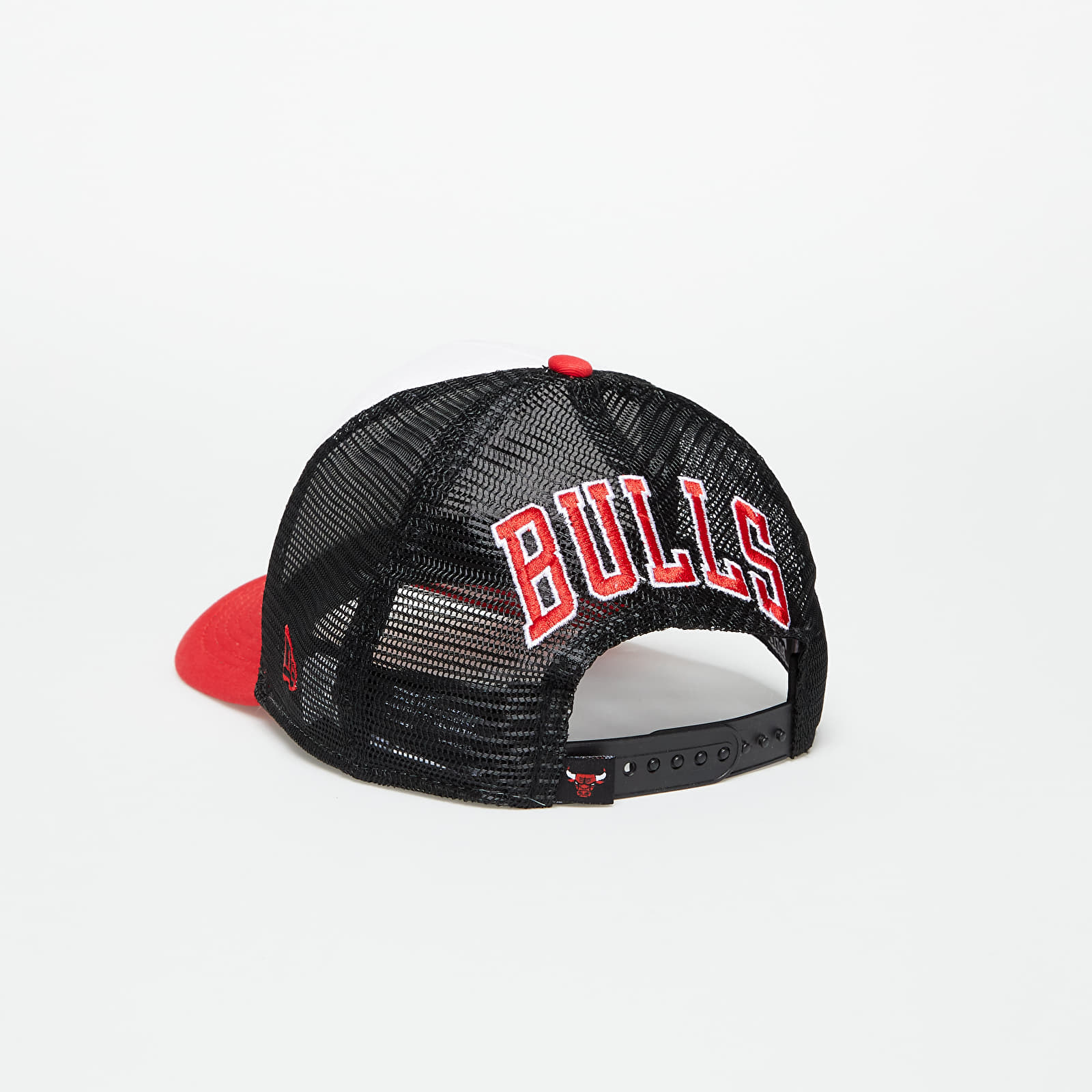 Șepci New Era Chicago Bulls Trucker Cap White/ Red/ Black