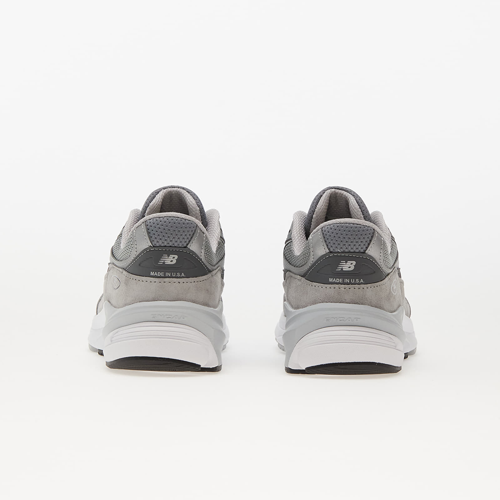 Damessneakers en -schoenen New Balance 990 V6 Cool Grey