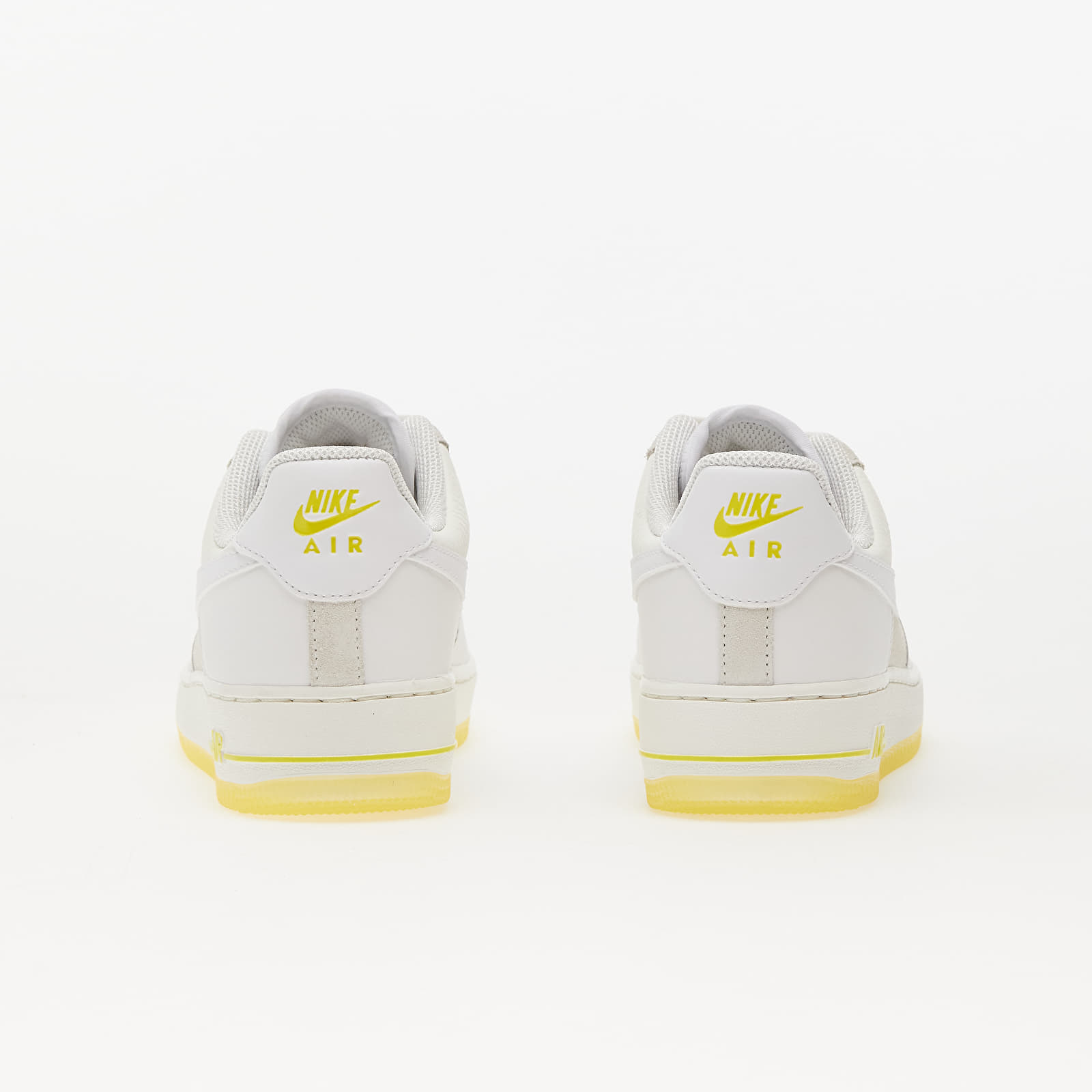 Sneakers und Schuhe für Frauen Nike Wmns Air Force 1 '07 Low Summit White/ White-Opti Yellow-Sail